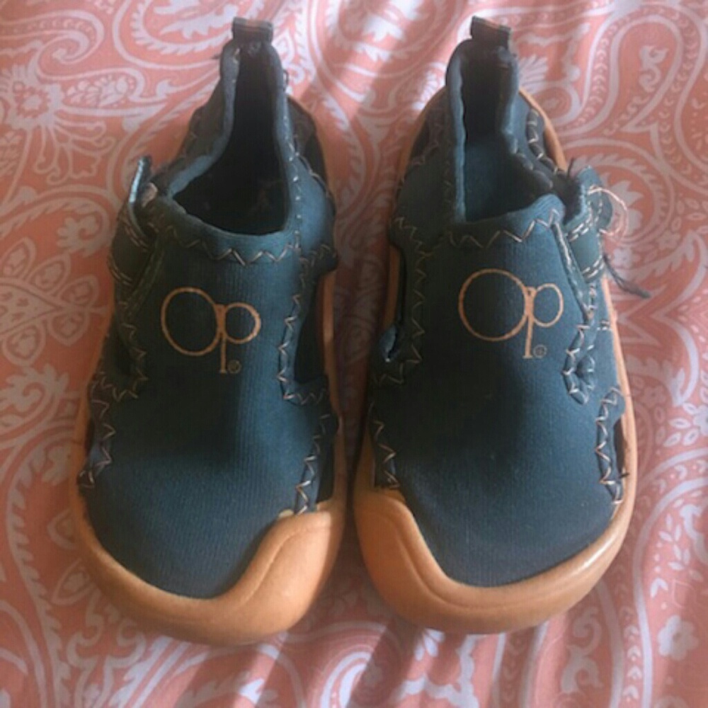 Light weight Sandals boys size S(5-6)